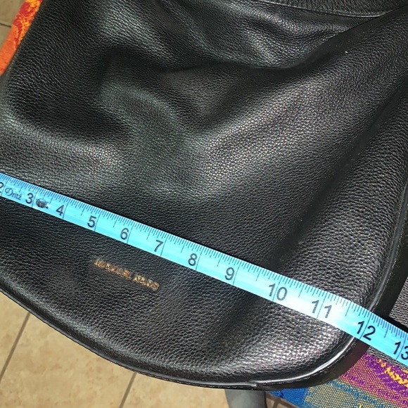 Great condition
Comes with dust bag
Purchased at Holt Renfrew brand new - Picture 10 of 10